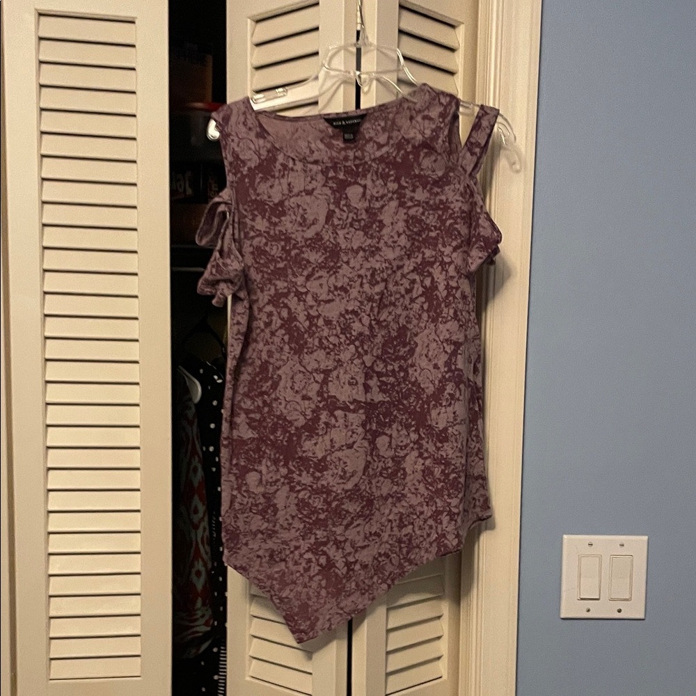 Rock & Republic Marbled Purple Women's Short Sleeve Top